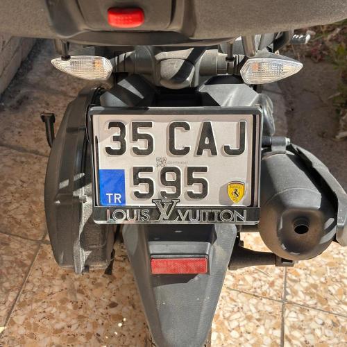 LV SİYAH LOUİS VUİTTON PLEKSİ PLAKALIK MOTORSİKLET ADET